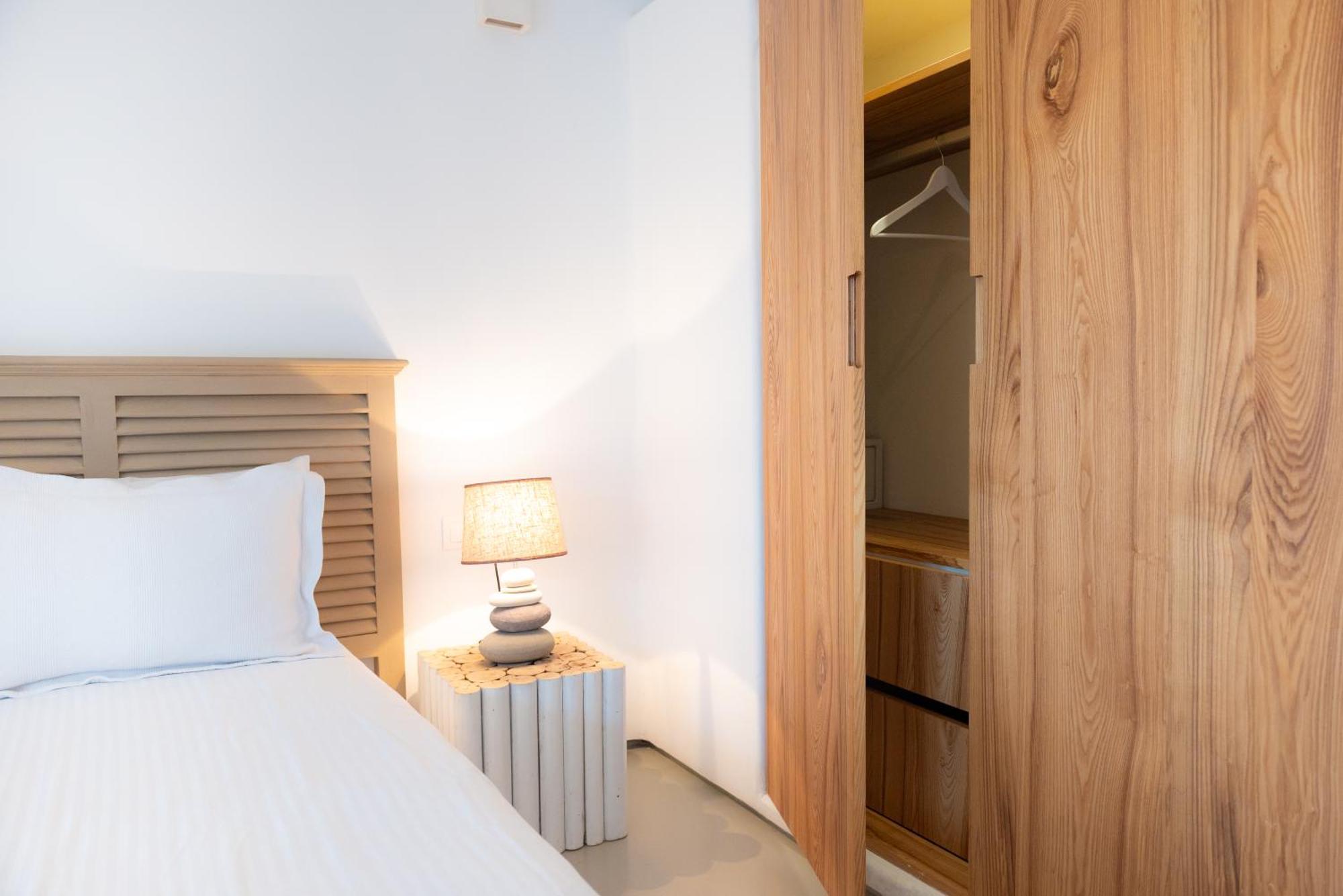 칼로 리바디 The Summit Of Mykonos B&B 외부 사진
